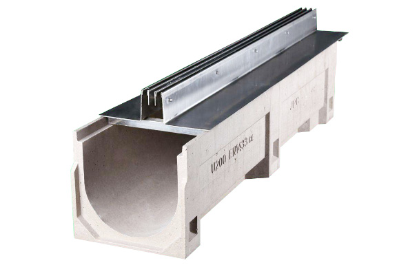 中缝式线性排水沟